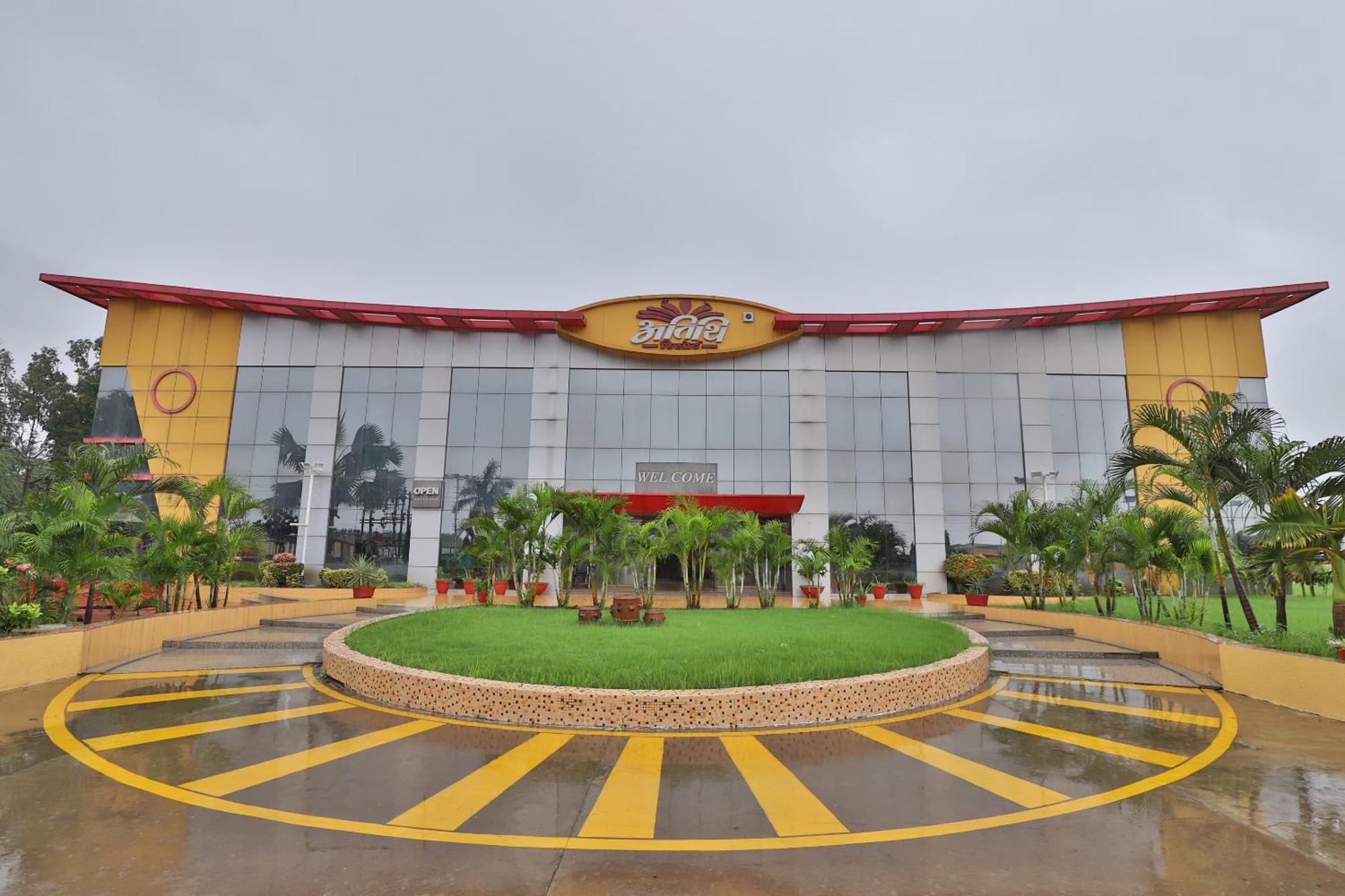 Atithi Resort Bharuch Eksteriør billede