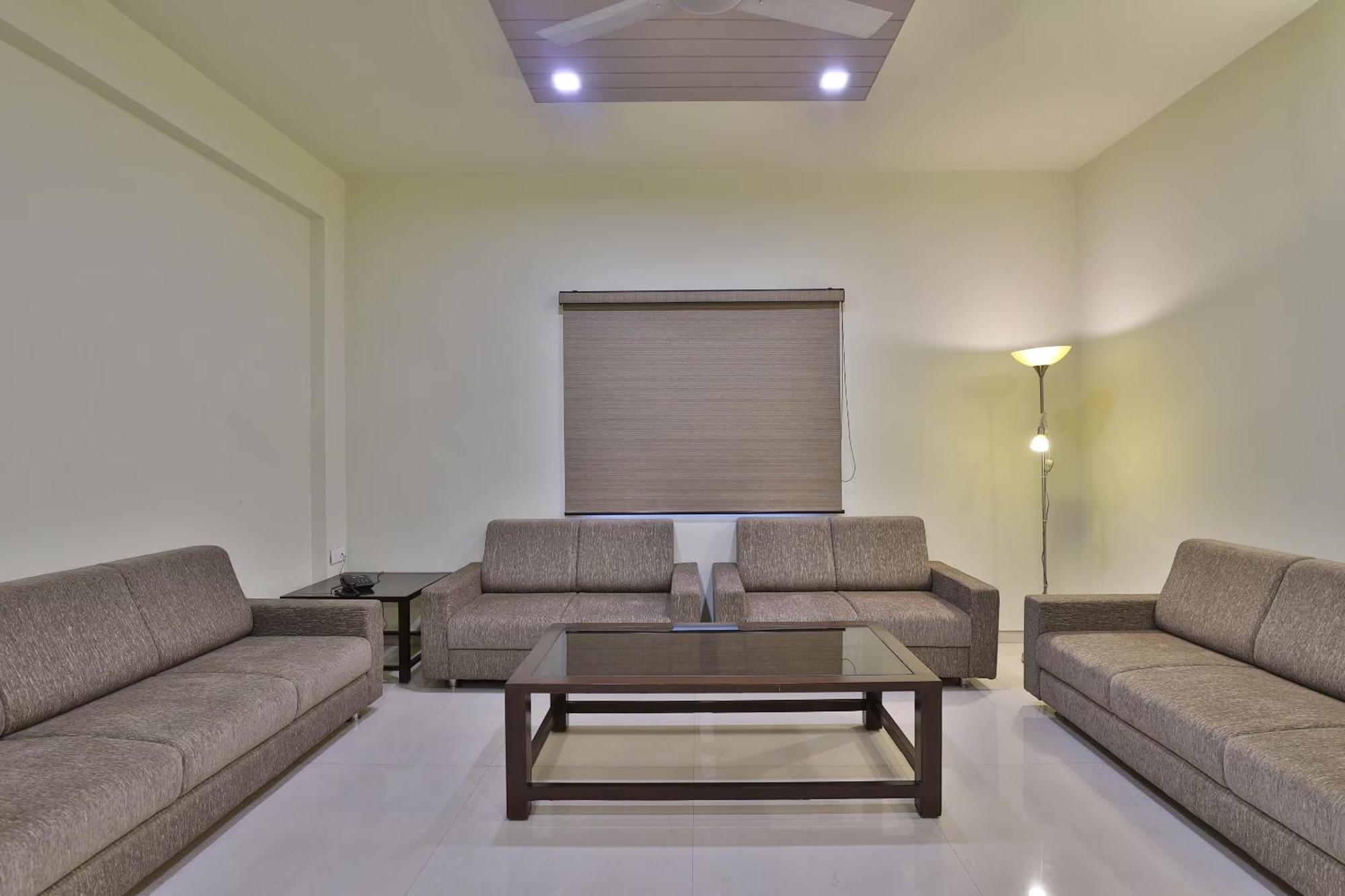 Atithi Resort Bharuch Eksteriør billede